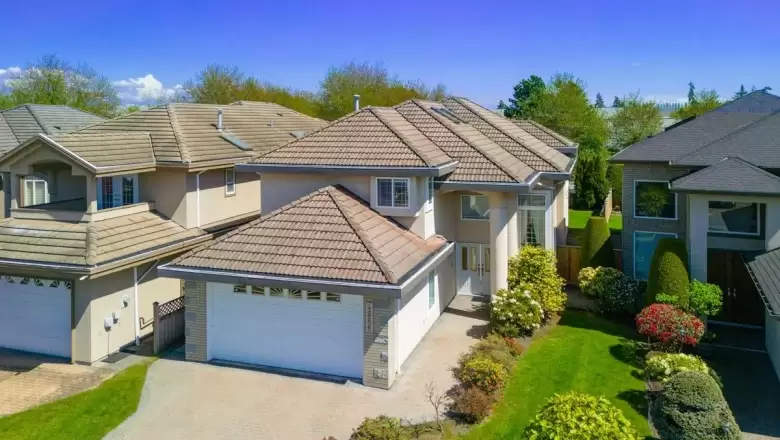 4566 WYNE CRESCENT image #1