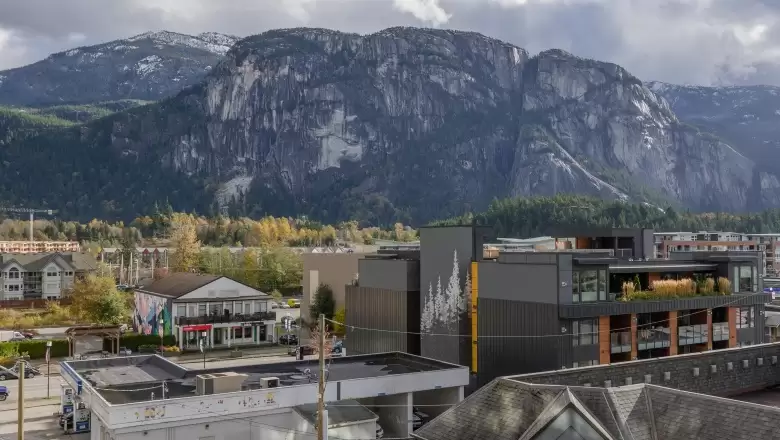 401 1365 PEMBERTON AVENUE image #1