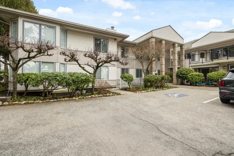 206 5875 IMPERIAL STREET image #1