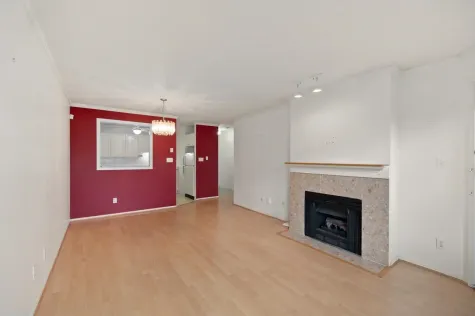 206 5875 IMPERIAL STREET image #2
