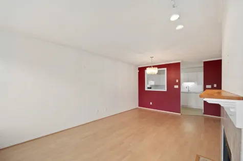206 5875 IMPERIAL STREET image #3