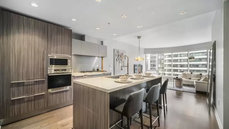 405 1661 ONTARIO STREET image #1