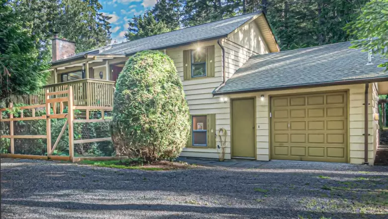 3784 PRIVATEERS ROAD image #1
