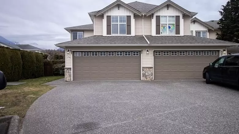 104 6450 VEDDER ROAD image #1