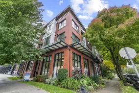 202 688 E 18TH AVENUE, Vancouver East, Vancouver, BC