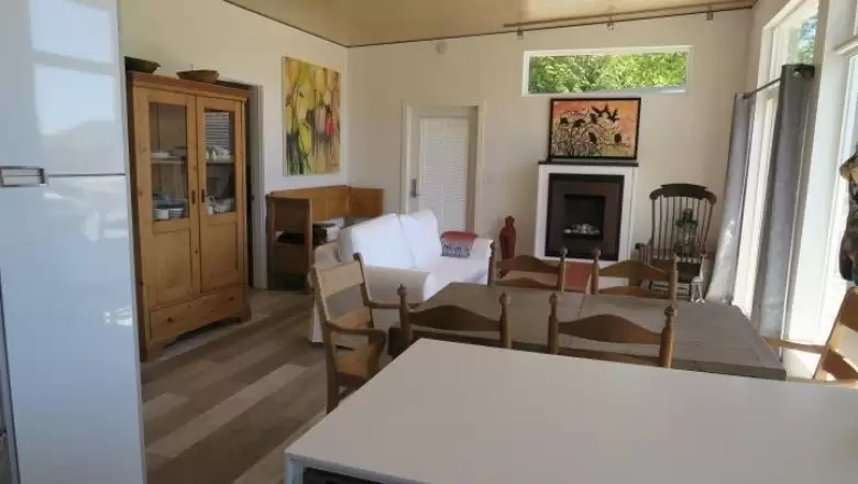 892 TROWER LANE image #1
