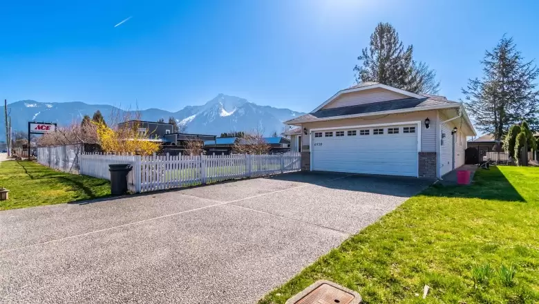 6930 CHEAM AVENUE, Agassiz, BC