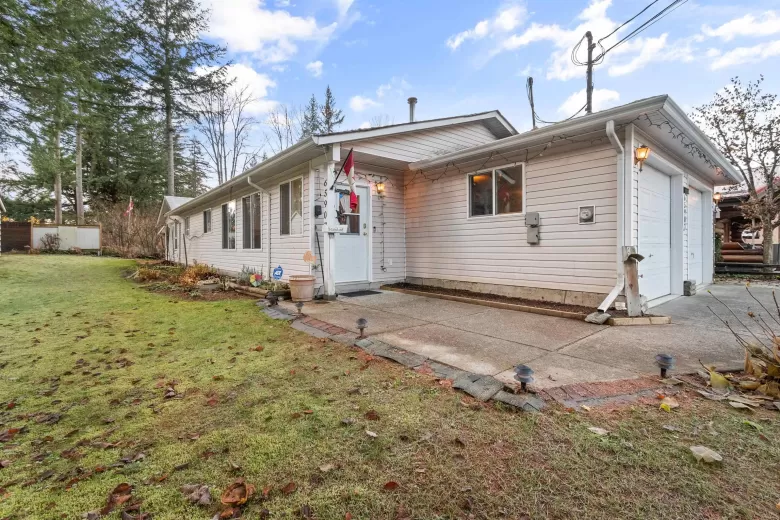 65907 KAWKAWA LAKE ROAD image #1