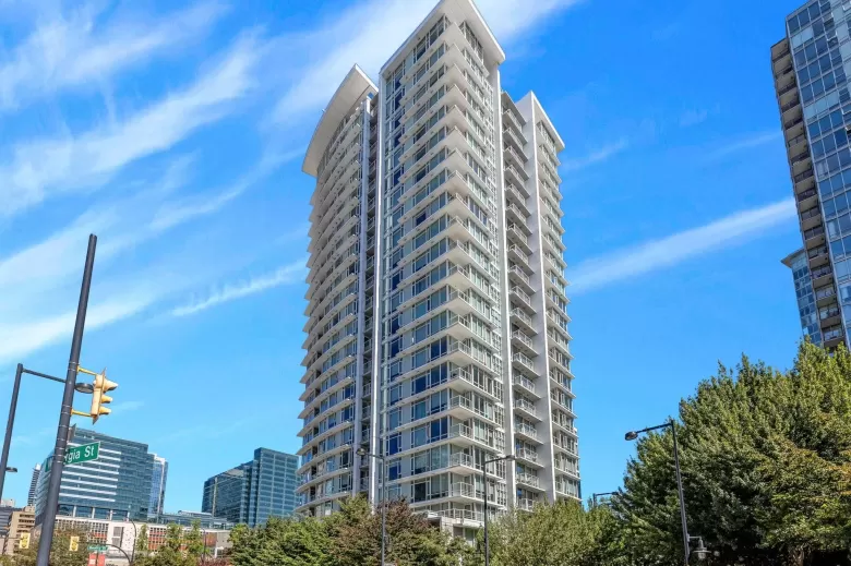 917 161 W GEORGIA STREET image #1