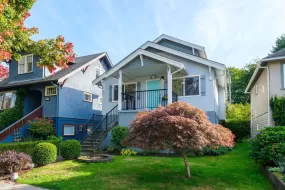 2528 NAPIER STREET, Vancouver East, Vancouver, BC