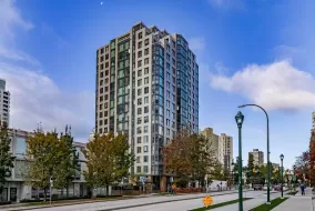 707 888 PACIFIC STREET, Vancouver West, Vancouver, BC