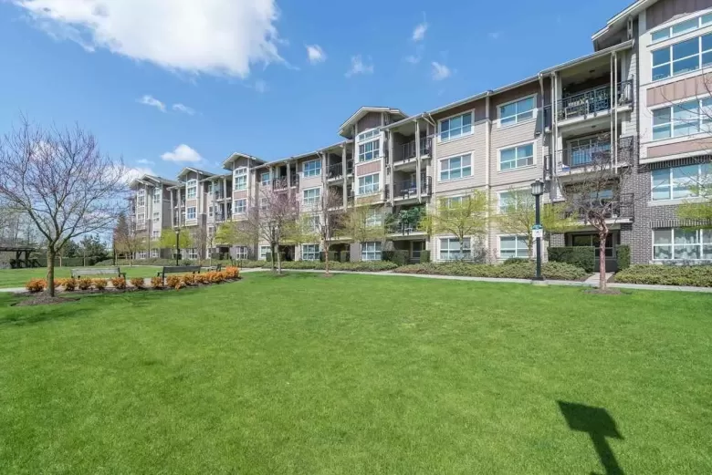 117 5665 IRMIN STREET image #1