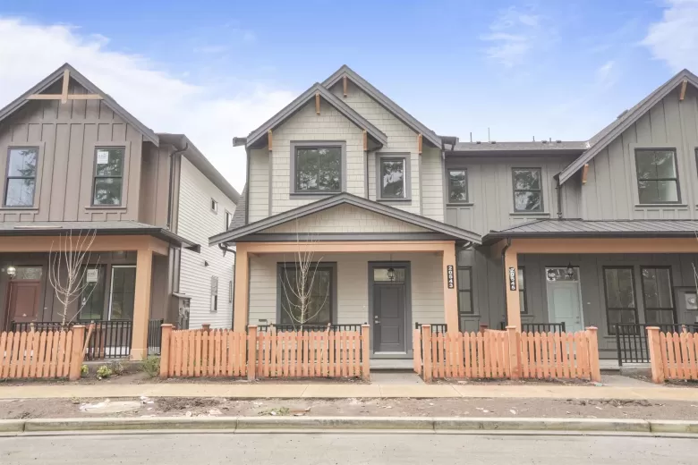 20543 74B AVENUE image #1