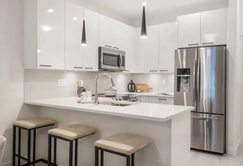 303 5504 BRYDON CRESCENT image #1