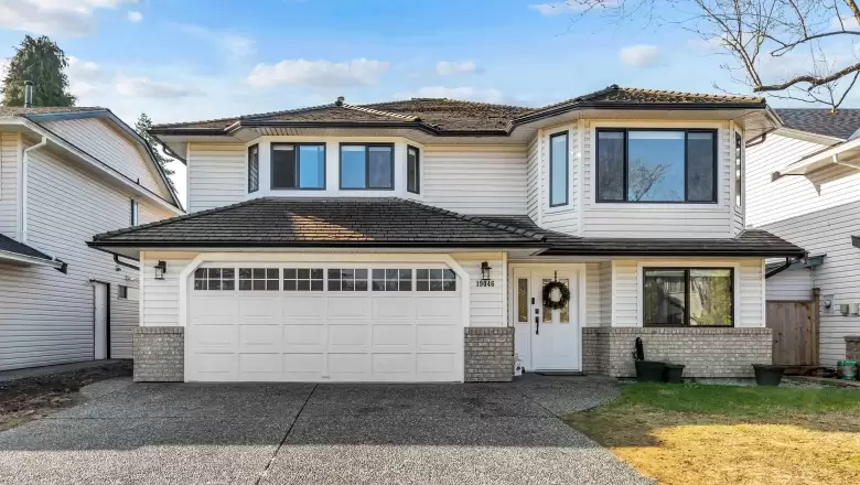 19046 DOERKSEN DRIVE image #1