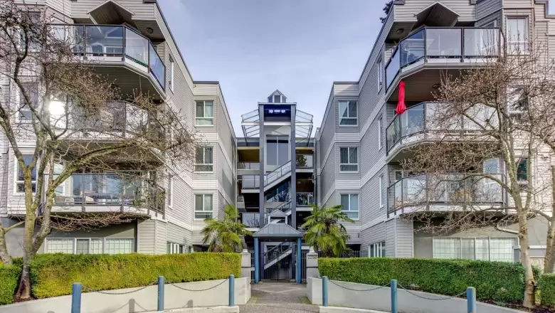 301 2250 SE MARINE DRIVE image #1