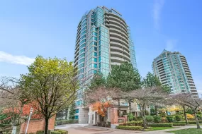 804 6611 SOUTHOAKS CRESCENT, Burnaby South, Burnaby, BC