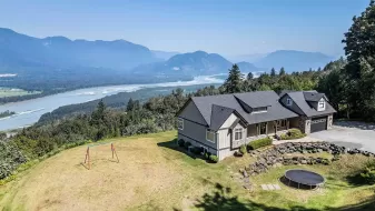 43296 HONEYSUCKLE DRIVE, Chilliwack, Chilliwack, BC