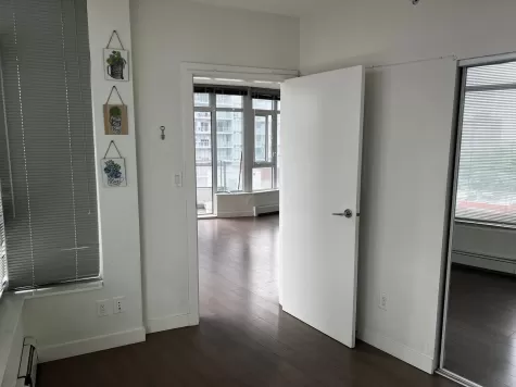 612 13308 CENTRAL AVENUE AVENUE image #1