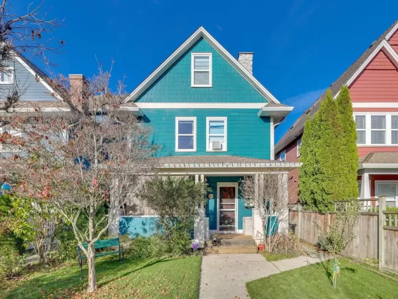 4819 47A AVENUE image #1