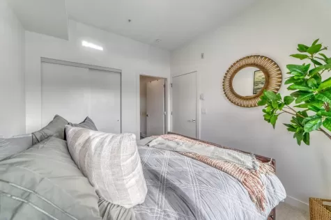405 2345 RINDALL AVENUE image #2