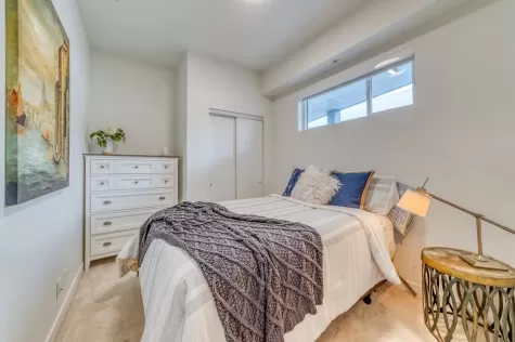 405 2345 RINDALL AVENUE image #3