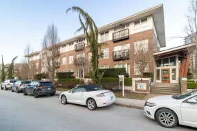 104 245 BROOKES STREET, New Westminster, New Westminster, BC