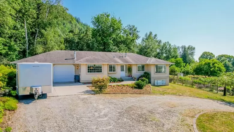 35494 HALLERT ROAD image #1