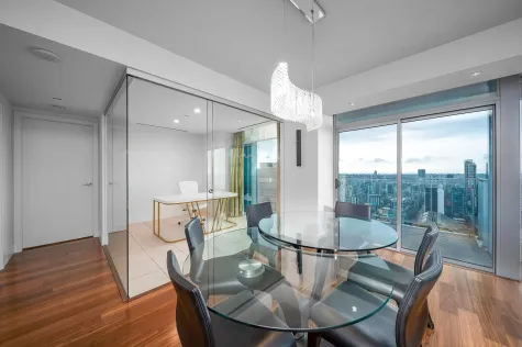 4101 667 HOWE STREET image #1