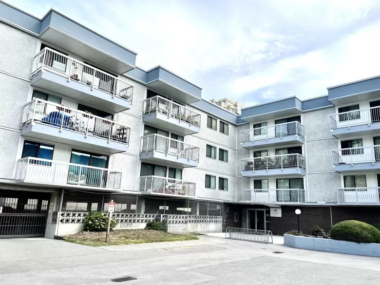 203 6340 BUSWELL STREET image #1