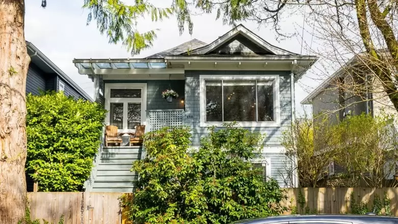 4586 JOHN STREET image #1