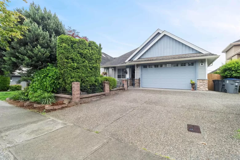 14968 68 AVENUE image #1