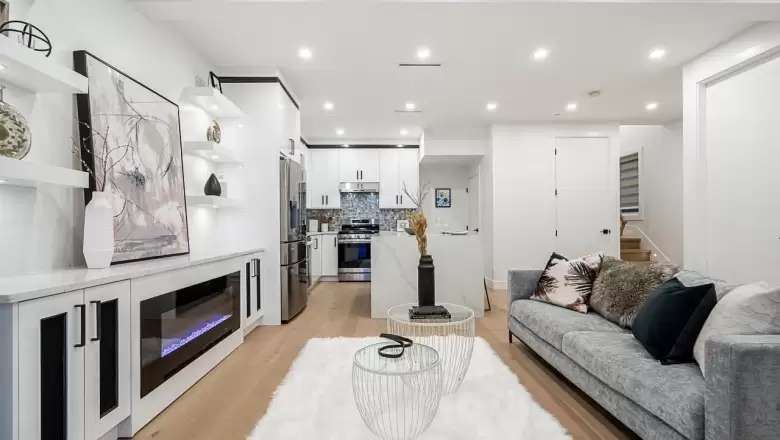 2723 TURNER STREET image #1