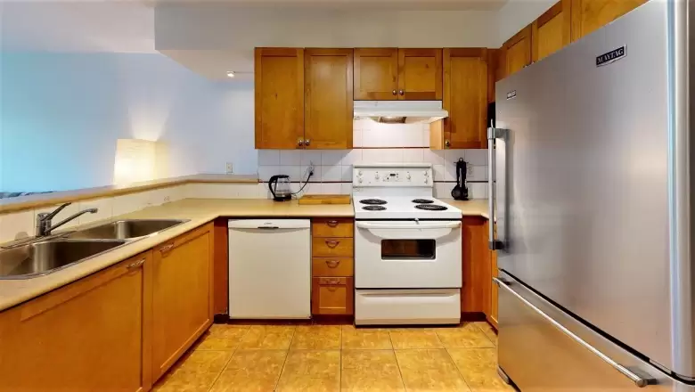 207 5355 BOUNDARY ROAD image #1
