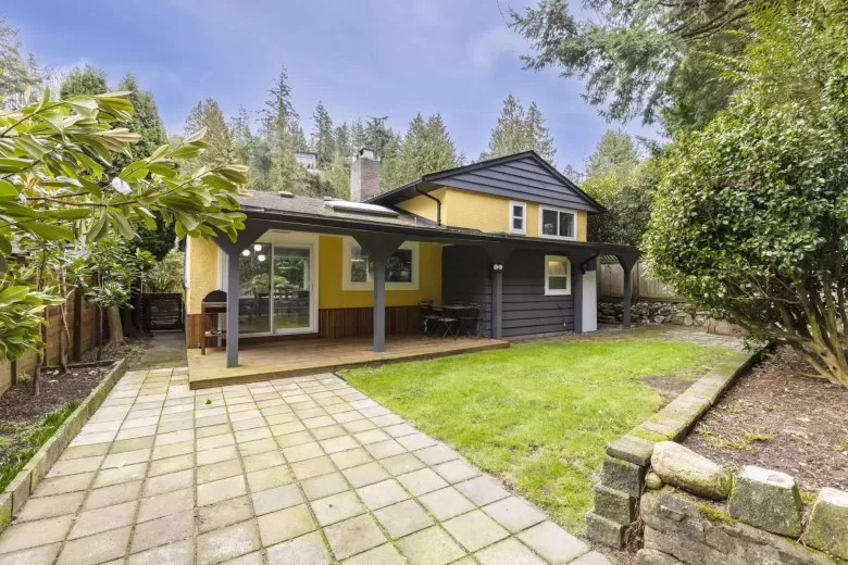 6839 COPPER COVE ROAD, West Vancouver, BC