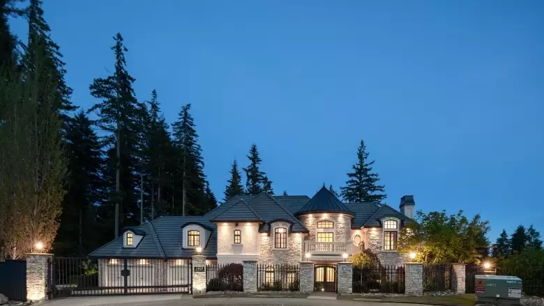 1402 CRYSTAL CREEK DRIVE, Anmore, BC