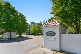 402 1785 MARTIN DRIVE, South Surrey White Rock, Surrey, BC