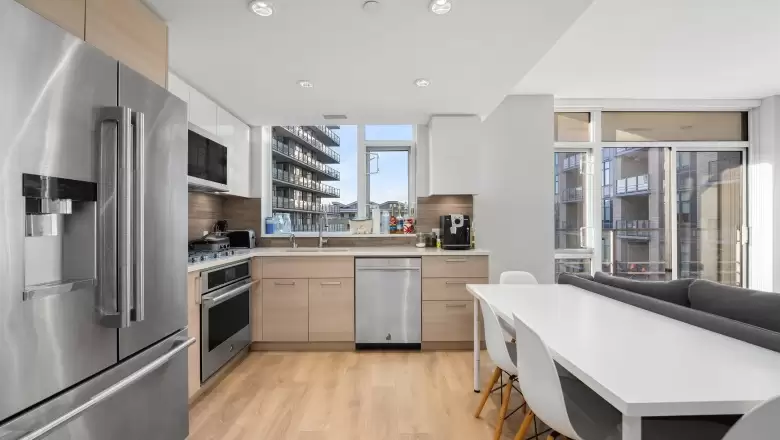 404 3498 MARINE WAY image #1
