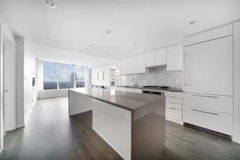 3902 5883 BARKER AVENUE image #4