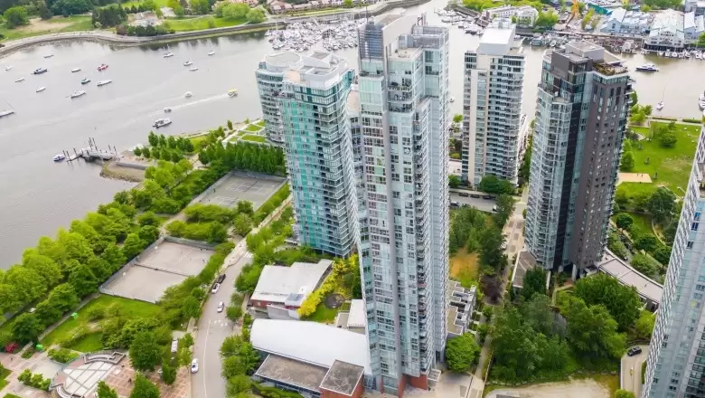 706 1408 STRATHMORE MEWS image #1