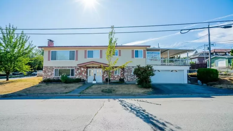 2775 KAMLOOPS STREET image #1