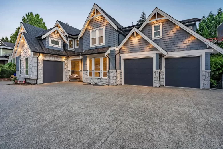 8260 MANSON DRIVE image #1