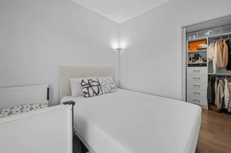 4305 4650 BRENTWOOD BOULEVARD image #3