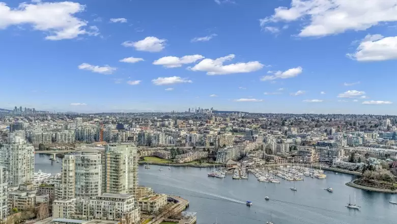 3902 1408 STRATHMORE MEWS image #1