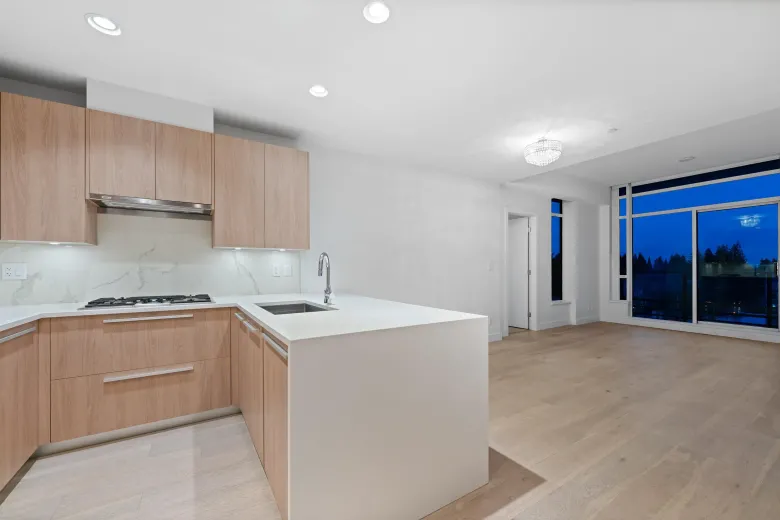 308 1295 CONIFER STREET image #1