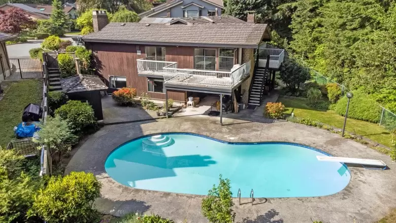 5386 BLUEBERRY LANE image #1