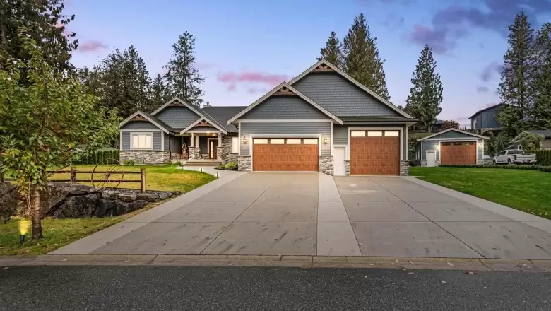 10395 WILDROSE DRIVE image #1