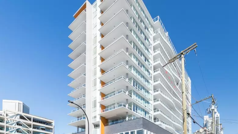 410 118 CARRIE CATES COURT image #1