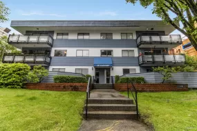 204 441 E 3RD STREET, North Vancouver, BC