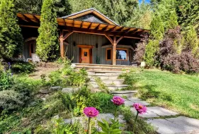 8259 ALPINE WAY, Whistler, Whistler, BC